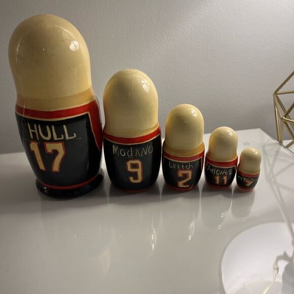 USAāHockeyāTeamāHandĀ PaintedāNestingāDolls - Picture 5 of 10